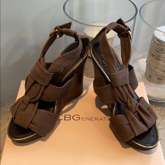 BCBG Wedge Sandals - Picture 7 of 8